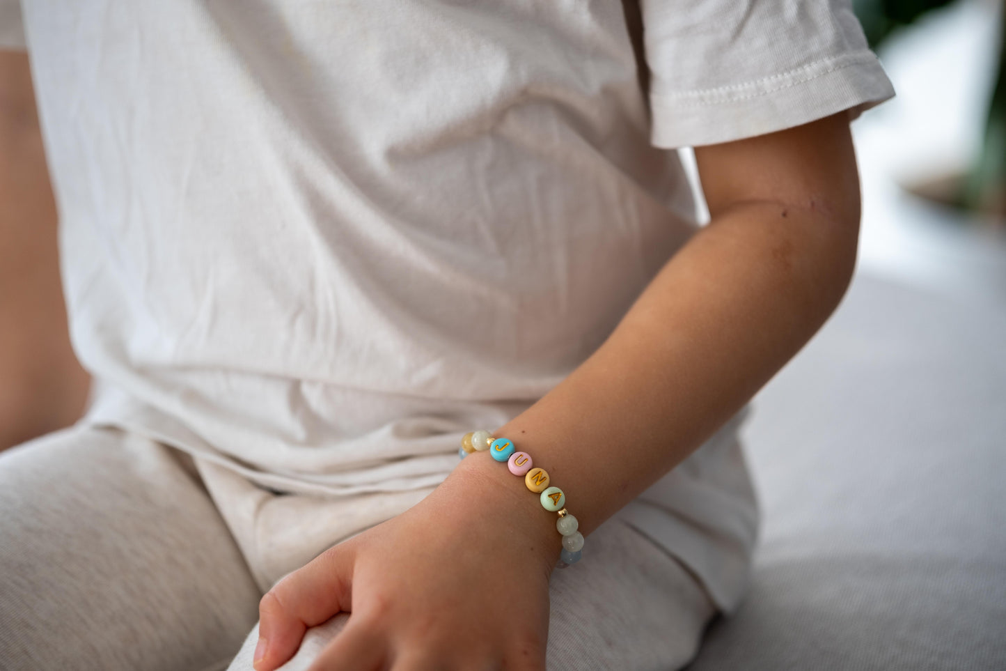 Kinderarmband Morganit - personalisiert